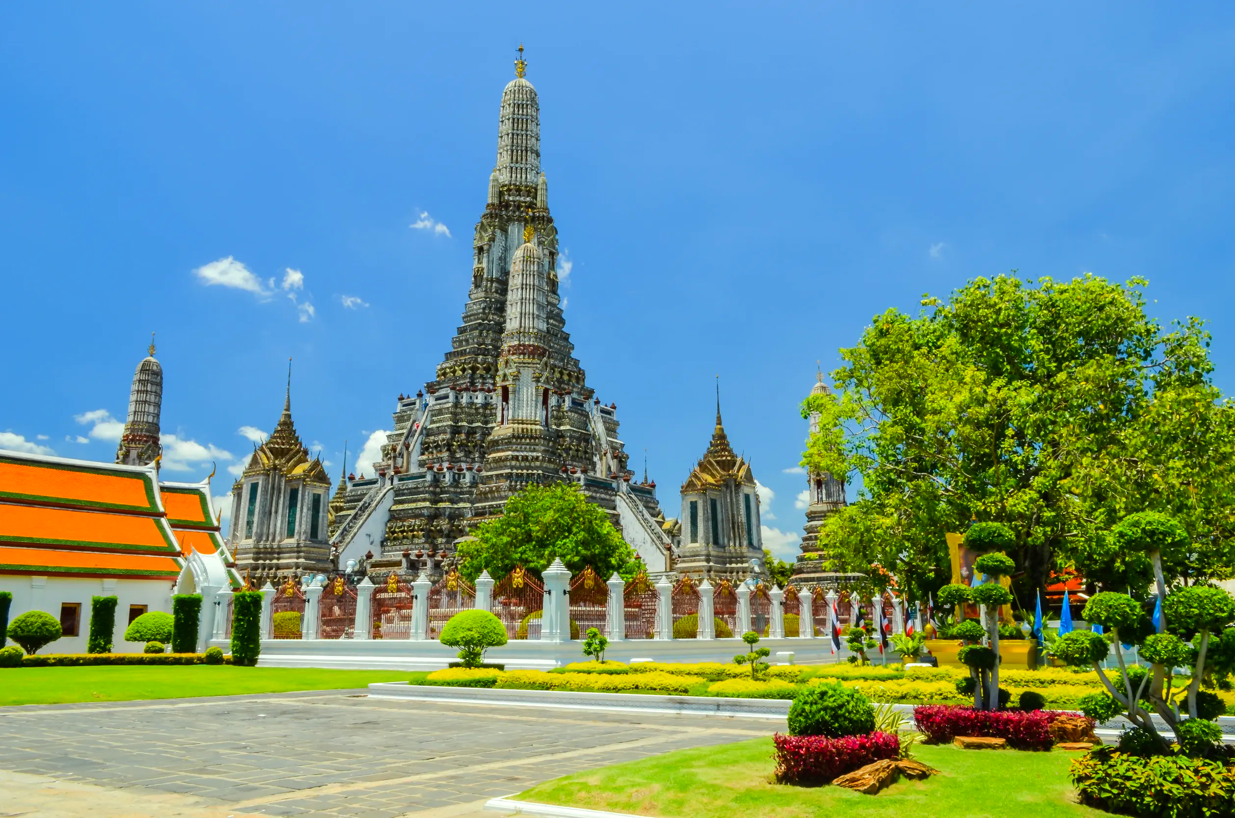 famous pagoda in wat arun temple of dawn landmark of bangkok thailand