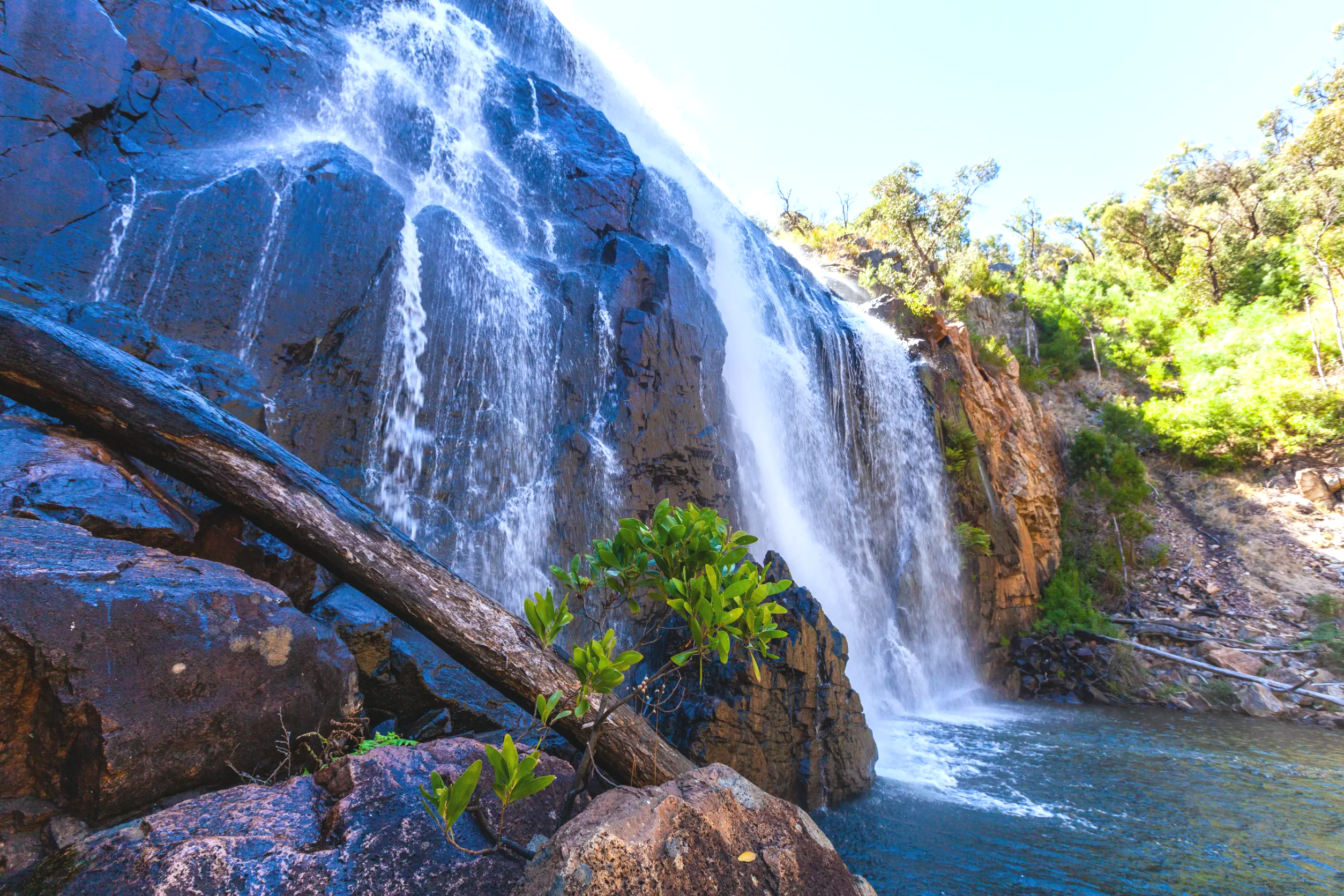 the victoria mackenzie falls in australia